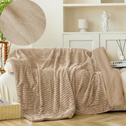 Koc pluszowy tłoczony w pasy narzuta z barankiem 200x220 beżowy