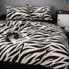 Pościel bawełniana biała czarna w zebrę pasy 140x200 2 el. Zebra M1562